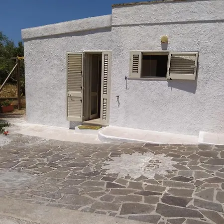 Villetta A 100 Mt. Dal Mare Torre Vado